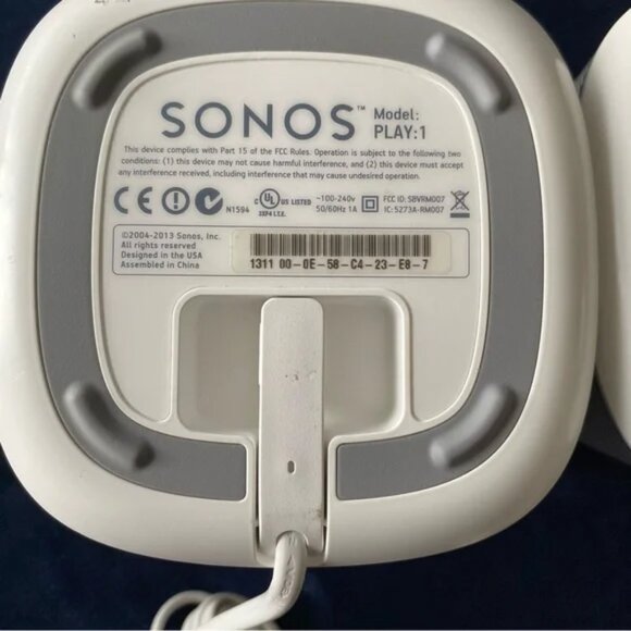 2-Sonos Play:1 - Compact Wireless Smart Speaker - Picture 7 of 8